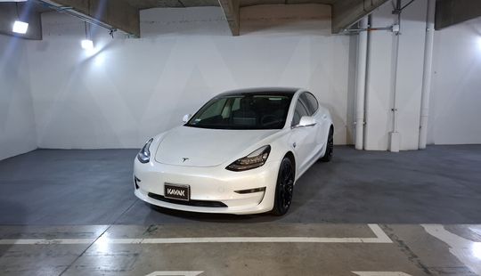 Tesla • Model 3