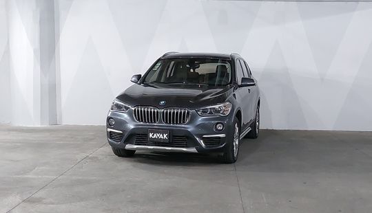 2019 • 68,293 km • Automático