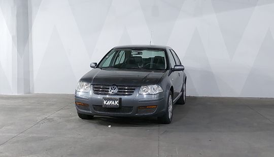 Volkswagen • Jetta