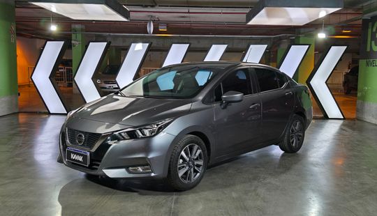 Nissan • Versa