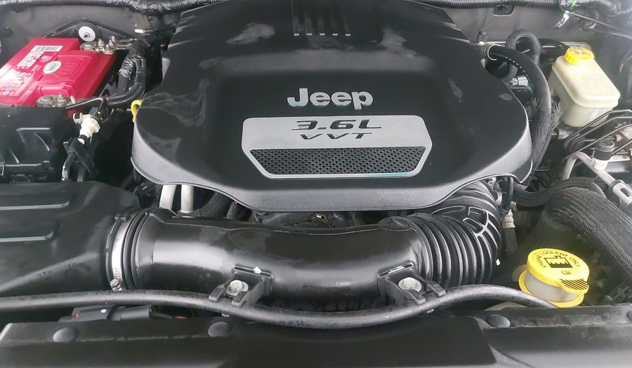 Jeep Wrangler 3.6 UNLIMITED SAHARA 4WD AUTO Suv 2013