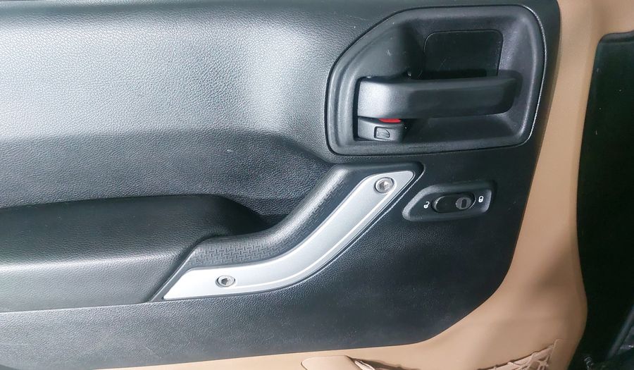 Jeep Wrangler 3.6 UNLIMITED SAHARA 4WD AUTO Suv 2013