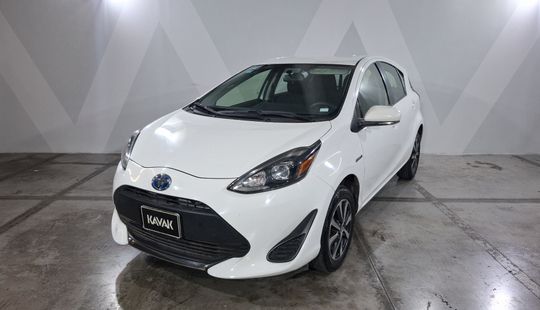 Toyota • Prius C