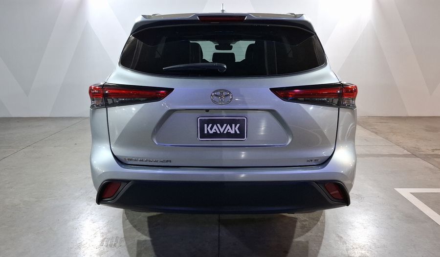 Toyota Highlander 3.5 XLE AUTO Suv 2021