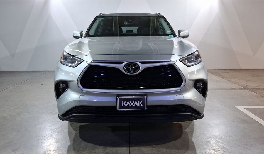 Toyota Highlander 3.5 XLE AUTO Suv 2021