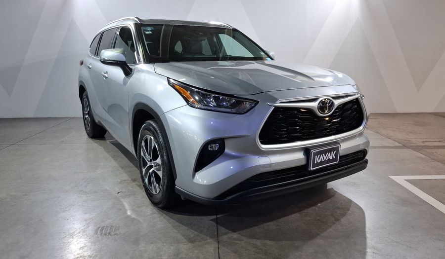 Toyota Highlander 3.5 XLE AUTO Suv 2021