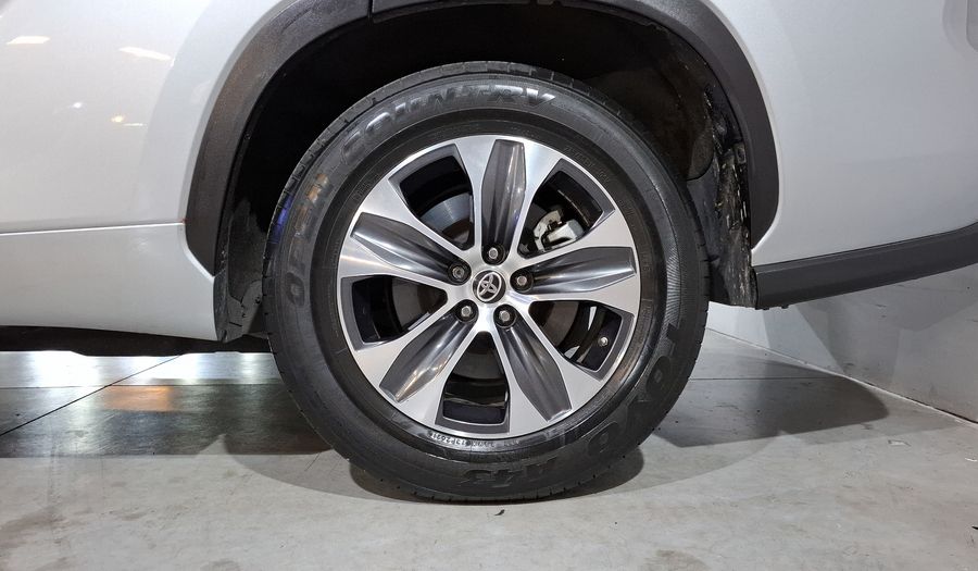 Toyota Highlander 3.5 XLE AUTO Suv 2021