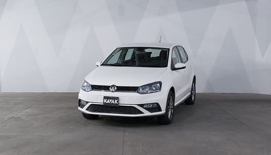 Volkswagen • Polo
