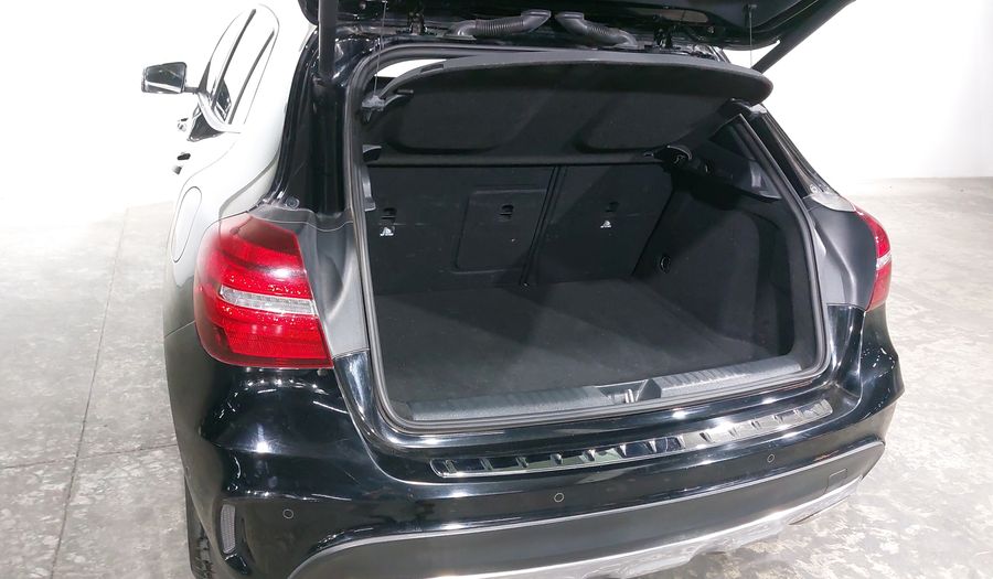 Mercedes Benz Clase Gla 2.0 GLA 250 SPORT DCT Suv 2018