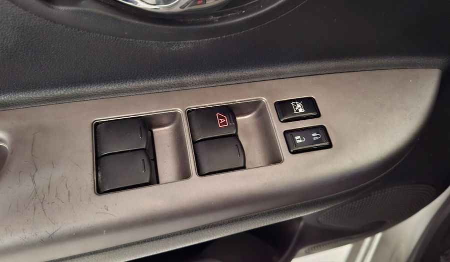 Nissan March 1.6 ADVANCE Hatchback 2017