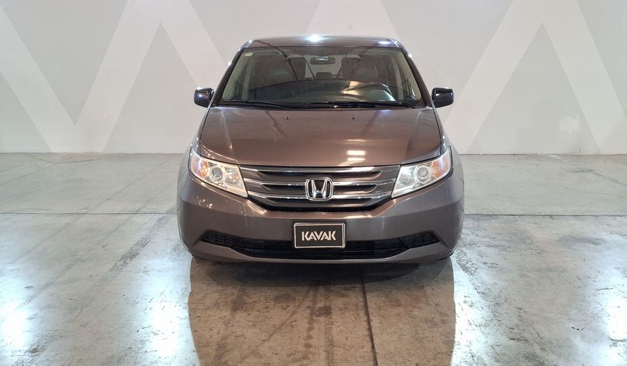 Honda Odyssey 3.5 LX AT Minivan 2013