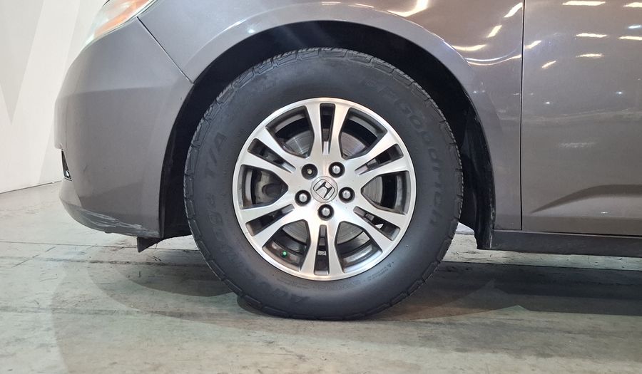 Honda Odyssey 3.5 LX AT Minivan 2013