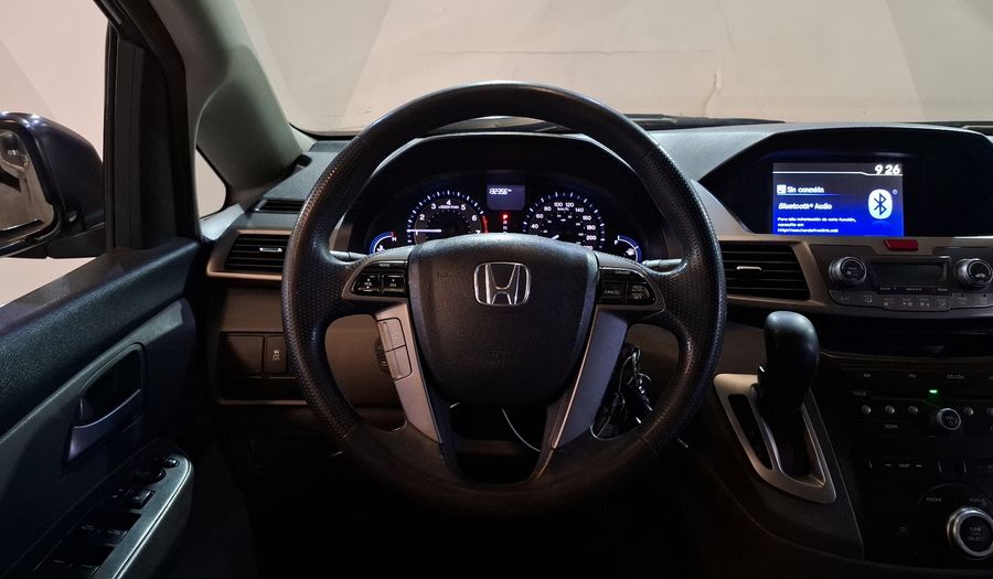 Honda Odyssey 3.5 LX AT Minivan 2013