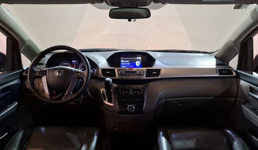 Honda Odyssey 3.5 LX AT Minivan 2013