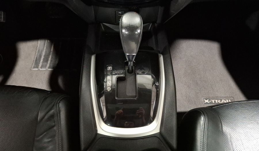 Nissan X-trail 2.5 EXCLUSIVE 2 ROW CVT Suv 2015