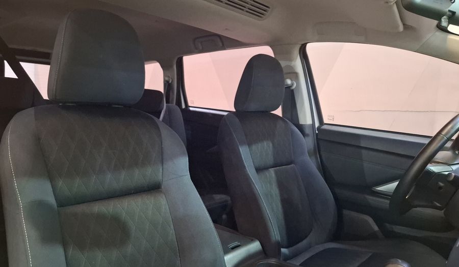 Mitsubishi Xpander 1.5 CROSS AUTO Minivan 2024