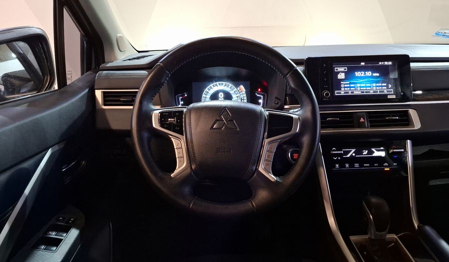 Mitsubishi Xpander 1.5 CROSS AUTO Minivan 2024