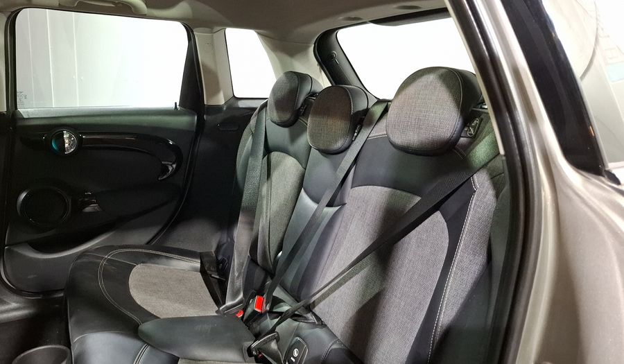 Mini Cooper 1.5 COOPER CHILI DCT Hatchback 2019