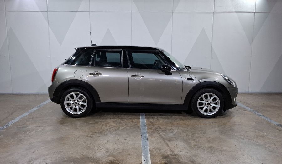 Mini Cooper 1.5 COOPER CHILI DCT Hatchback 2019