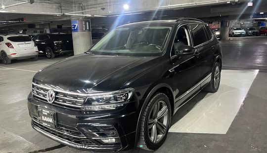 Volkswagen • Tiguan