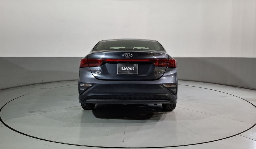 Kia Forte 2.0 L Sedan 2021