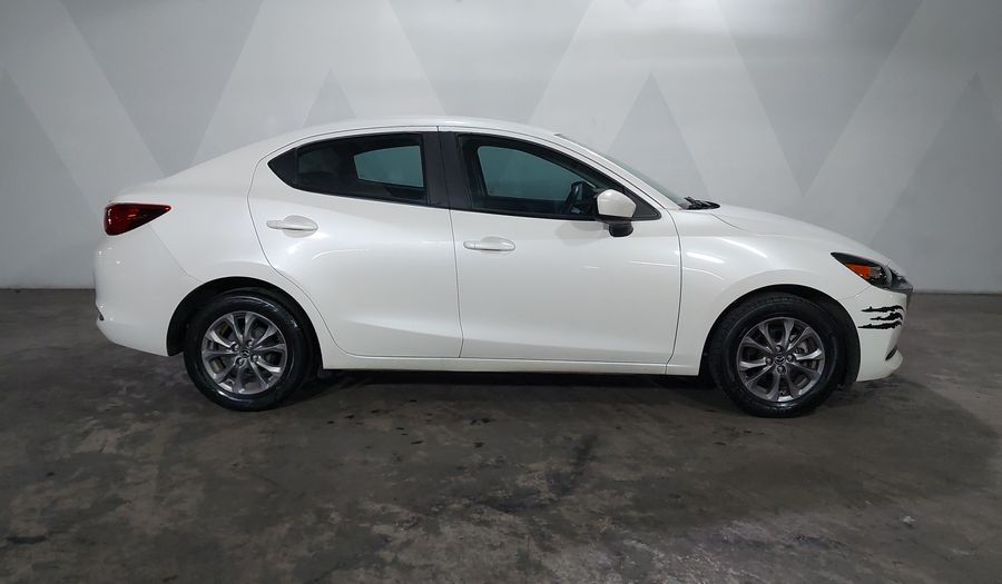 Mazda 2 1.5 I SEDAN Sedan 2022