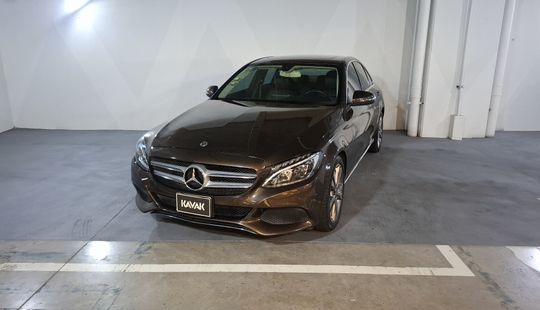 Mercedes Benz • Clase C