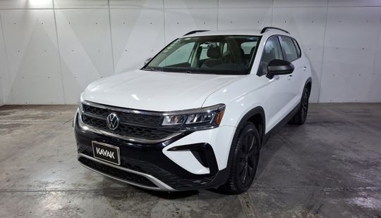 Volkswagen • Taos