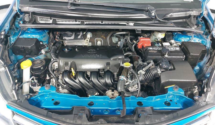 Toyota Yaris 1.5 SE AT 5PTAS Hatchback 2015