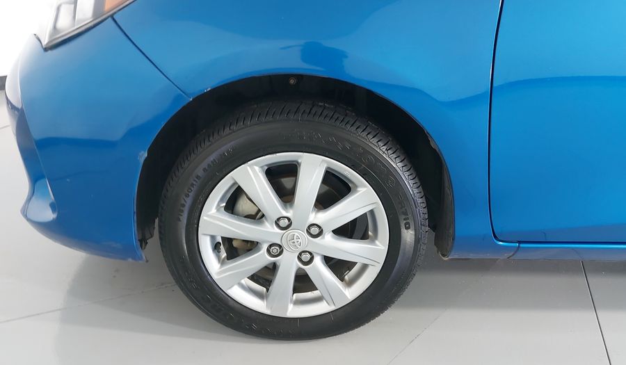 Toyota Yaris 1.5 SE AT 5PTAS Hatchback 2015