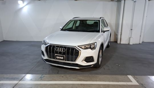 Audi • Q3