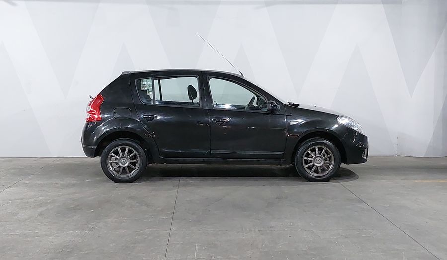 Renault Sandero 1.6 DYNAMIQUE AT Hatchback 2014