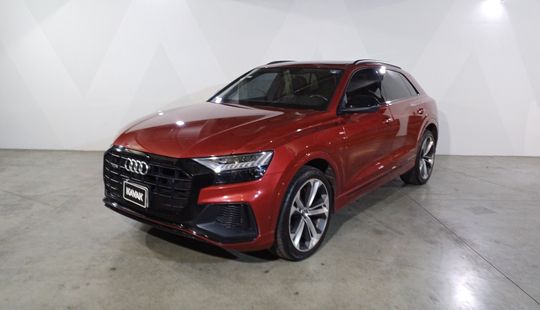 Audi • Q8