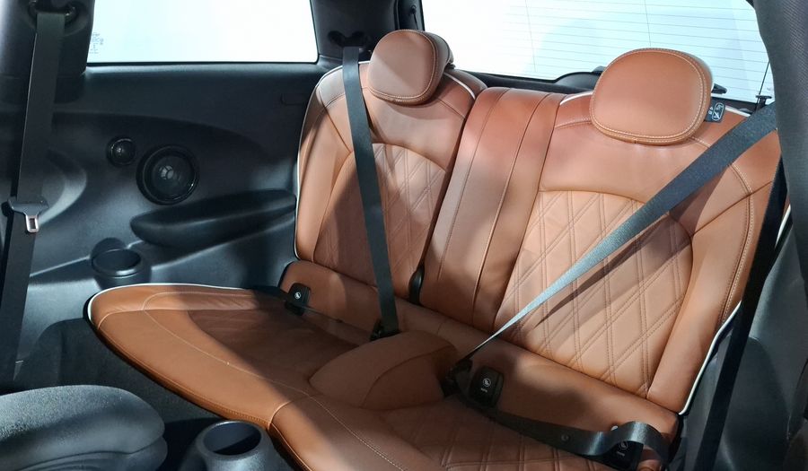 Mini Cooper S 2.0 COOPER HOT CHILI DCT Hatchback 2021