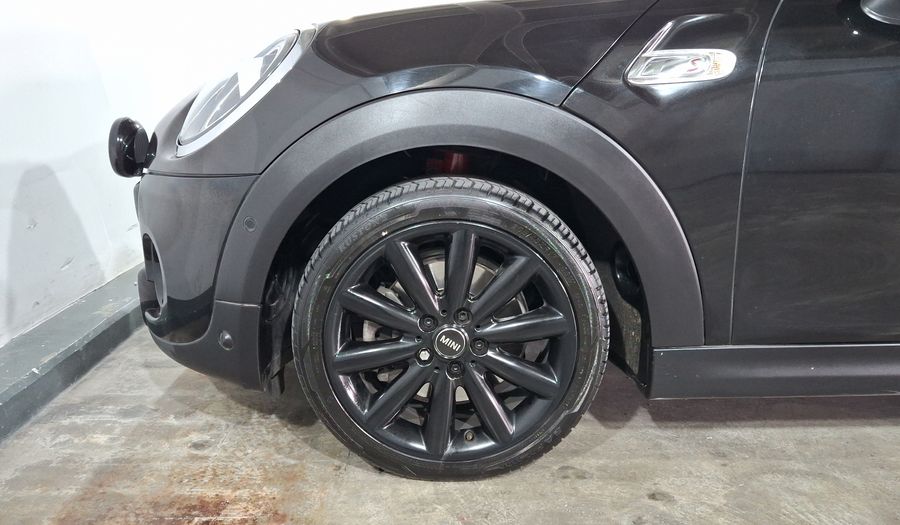 Mini Cooper S 2.0 COOPER HOT CHILI DCT Hatchback 2021