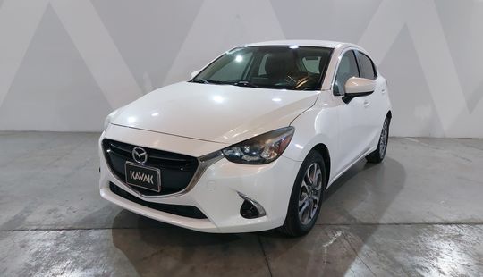 Mazda • Mazda 2