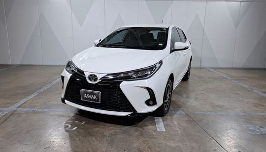Toyota • Yaris
