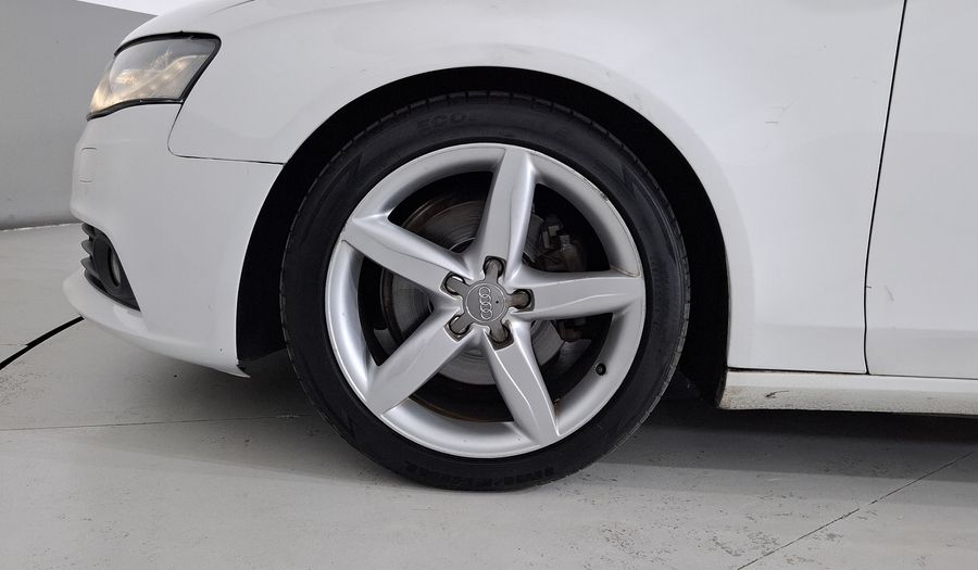 Audi A4 1.8 TFSI TRENDY PLUS MULTITRONIC Sedan 2011