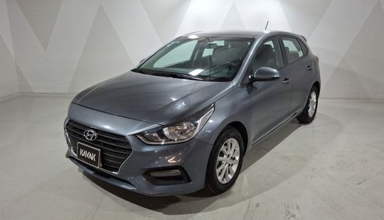 Hyundai • Accent
