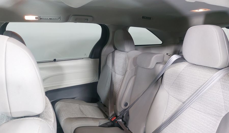 Toyota Sienna 2.5 HEV XLE AUTO Minivan 2021