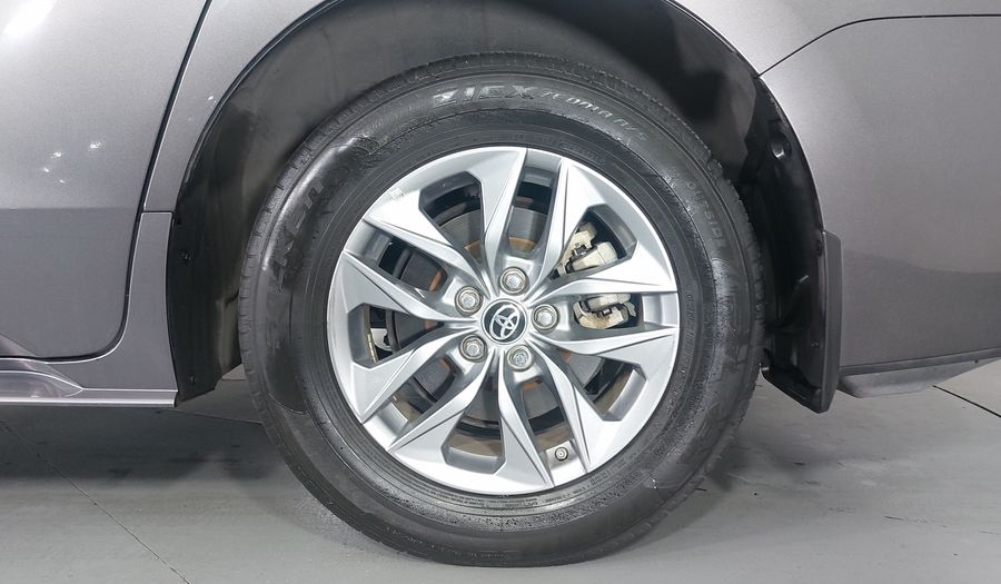 Toyota Sienna 2.5 HEV XLE AUTO Minivan 2021