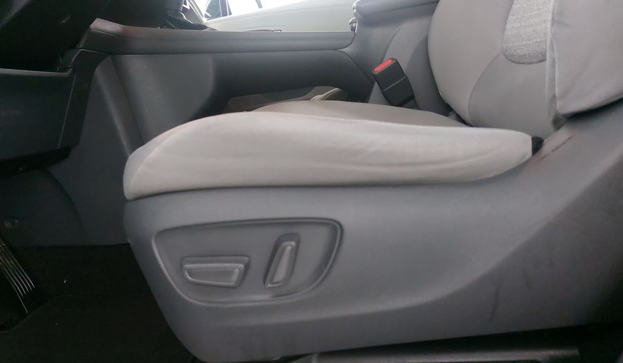 Toyota Sienna 2.5 HEV XLE AUTO Minivan 2021