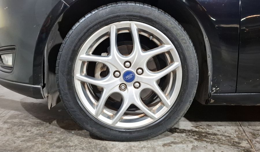 Ford Focus 2.0 SE LUXURY AT Hatchback 2016