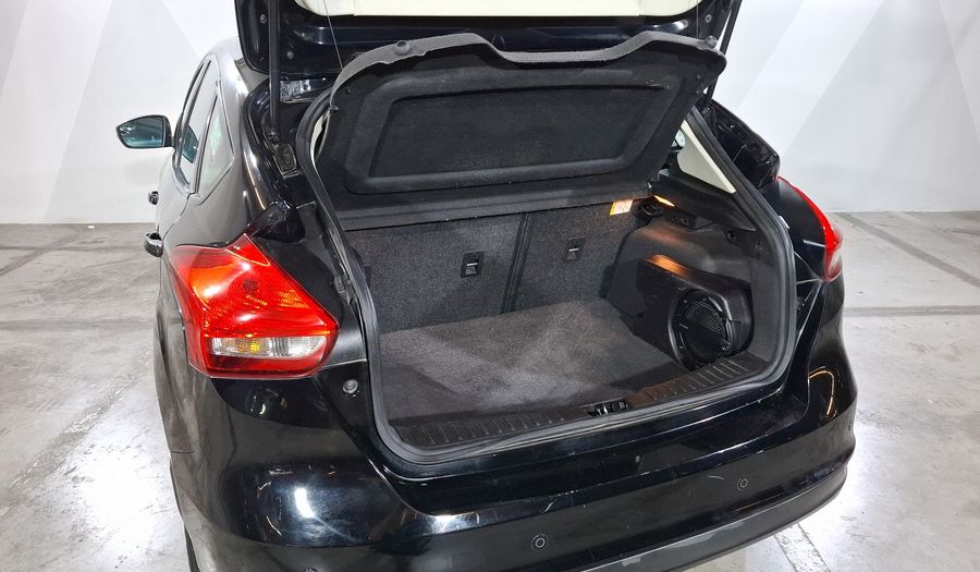Ford Focus 2.0 SE LUXURY AT Hatchback 2016