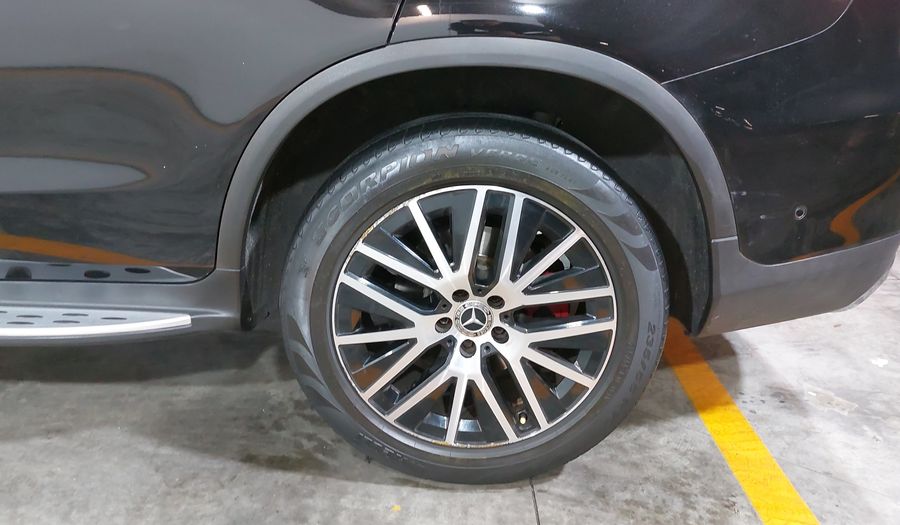 Mercedes Benz Clase Glc 2.0 GLC 300 COUPE 4MATIC AUTO 4WD Suv 2021