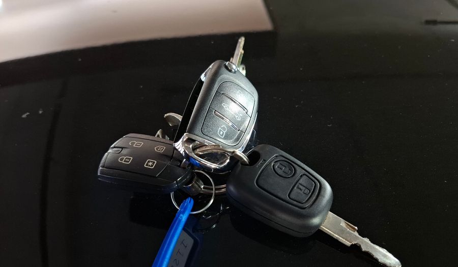 Peugeot 207 COMPACT 1.4 XS Hatchback 2010