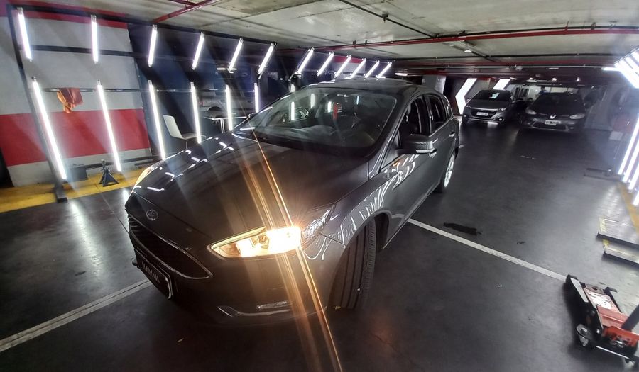 Ford Focus Iii 2.0 SE PLUS AT Hatchback 2017