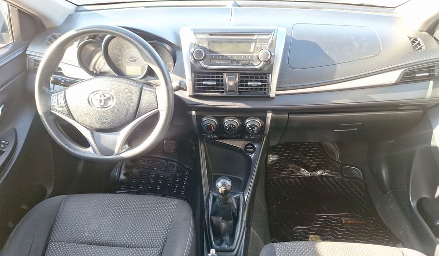 Toyota Yaris 1.5 GLI Sedan 2014