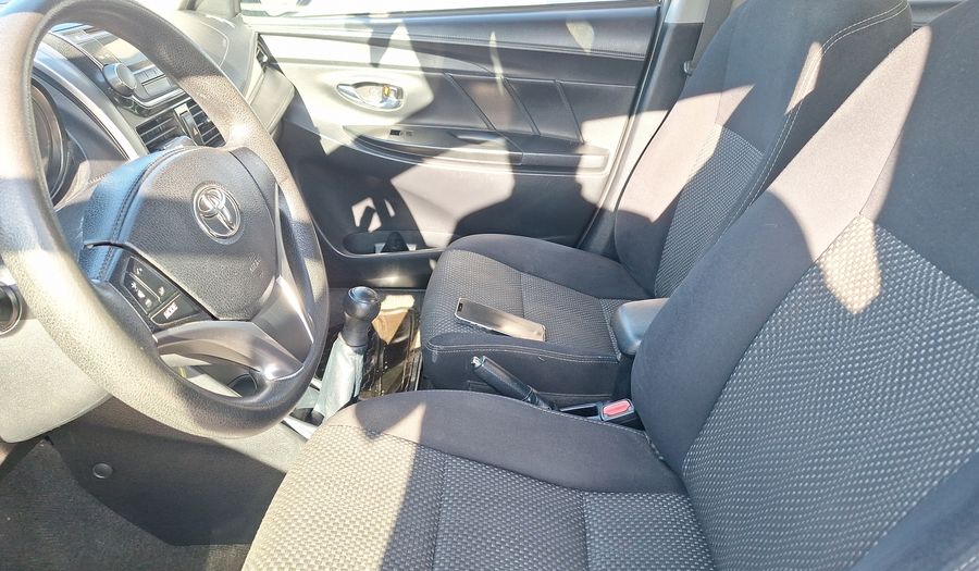Toyota Yaris 1.5 GLI Sedan 2014