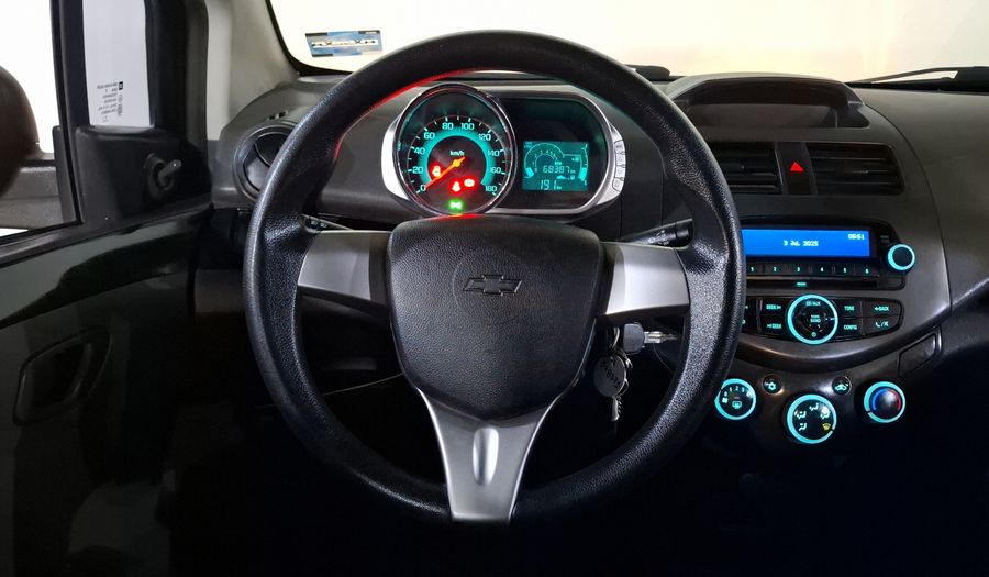 Chevrolet Spark Classic 1.2 LT B MT Hatchback 2017